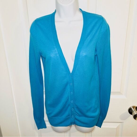 GAP Classic Longline Solid Color VNeck Cardigan Sweater Button Surf Pipe Blue XS - Picture 3 of 10